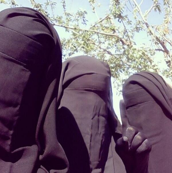 donne-isis-1