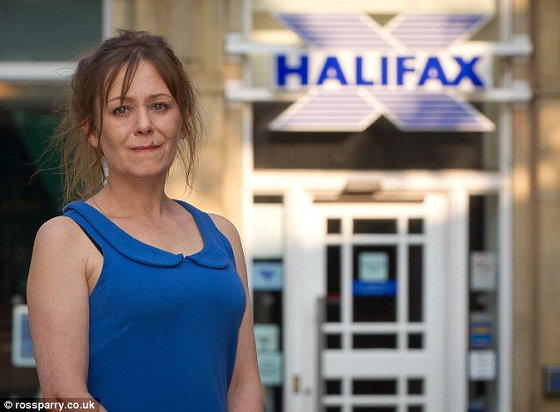 halifax-amanda-roberts